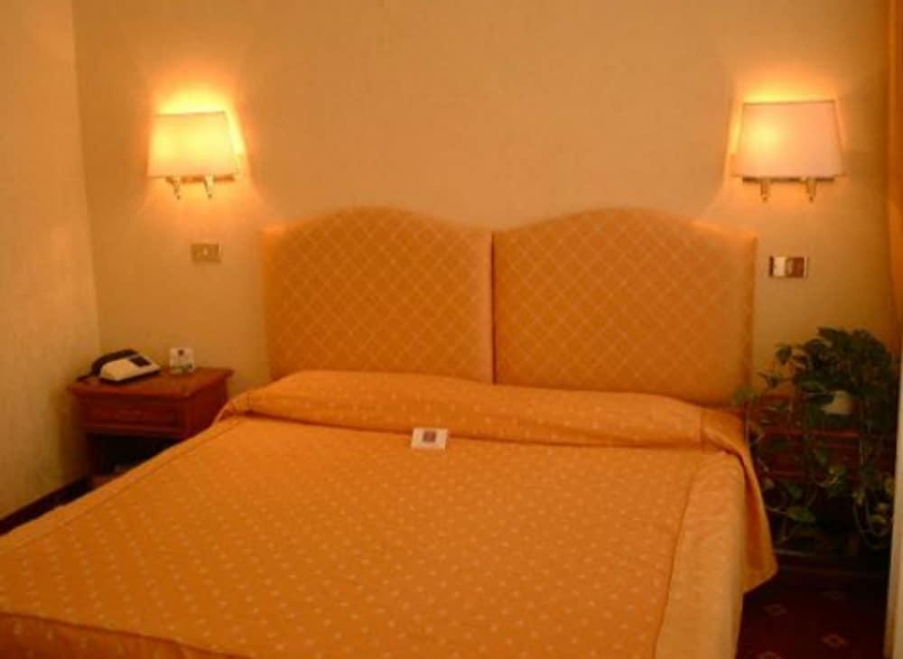圣朱斯托酒店 罗马 客房 照片